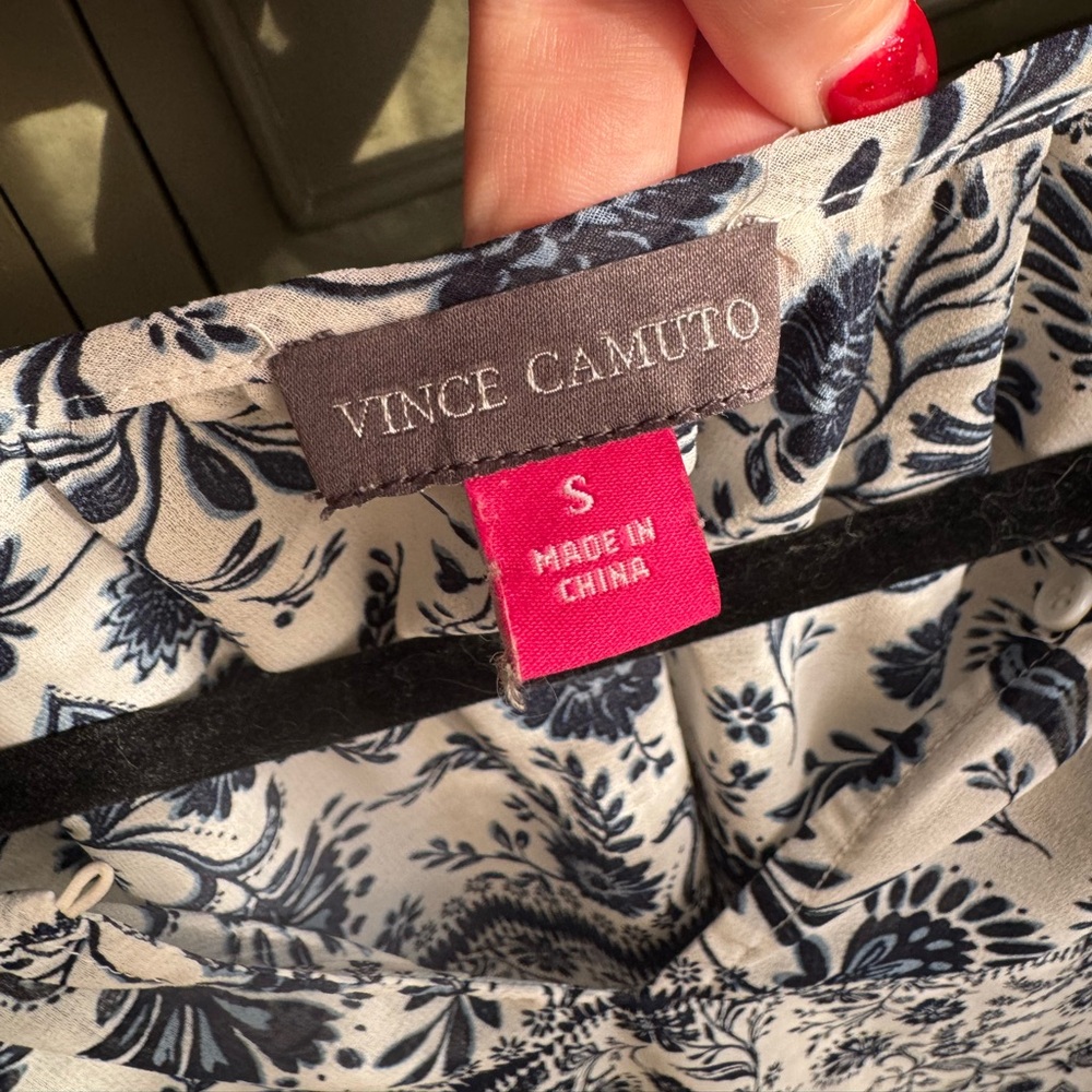 Vince Camuto Navy and White Floral Blouse